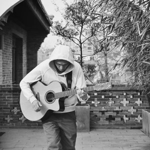 新疆旱厕100例帖拍视频偷窥
